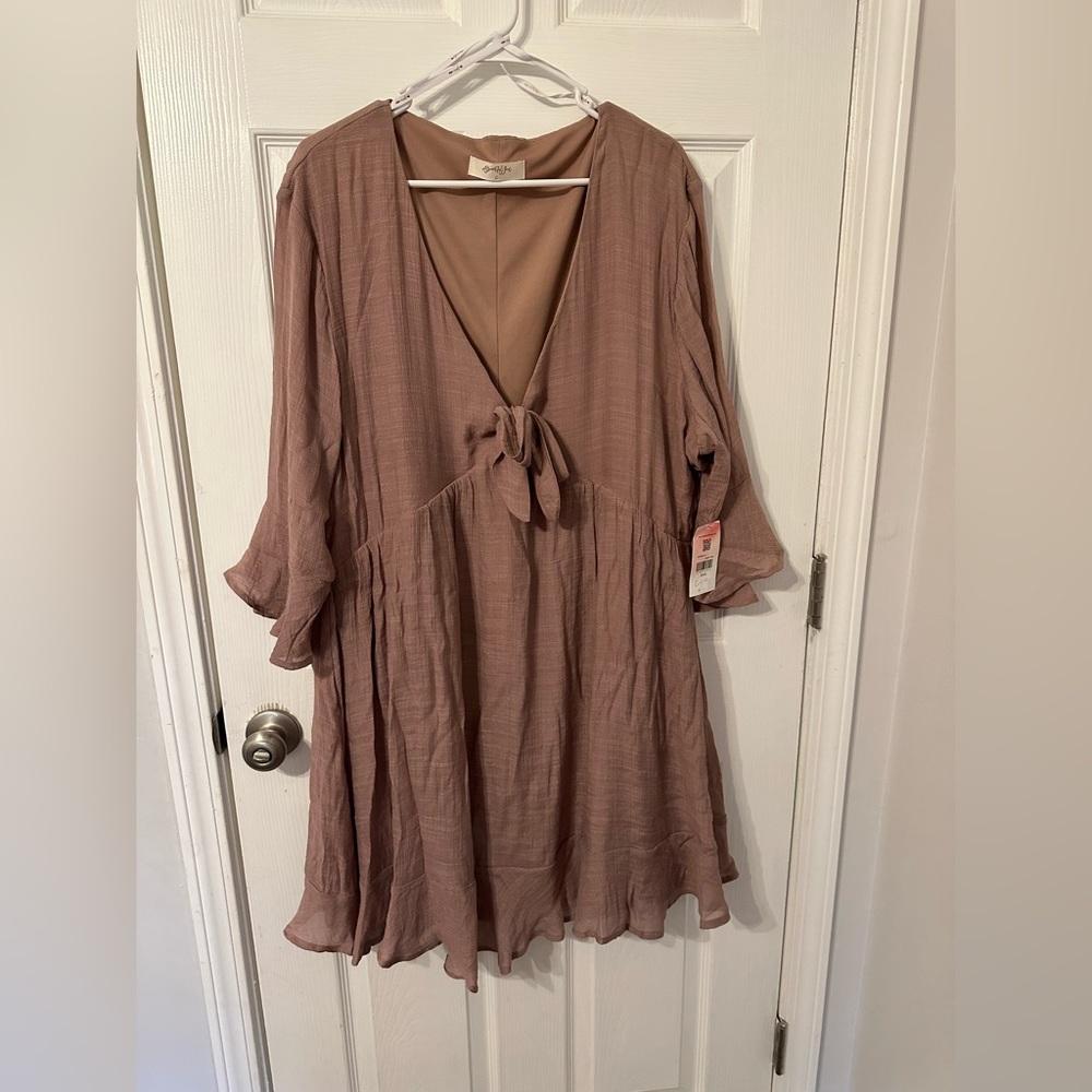 Arula Dusty Pink Bell Sleeve Dress NWT Size C (3X)